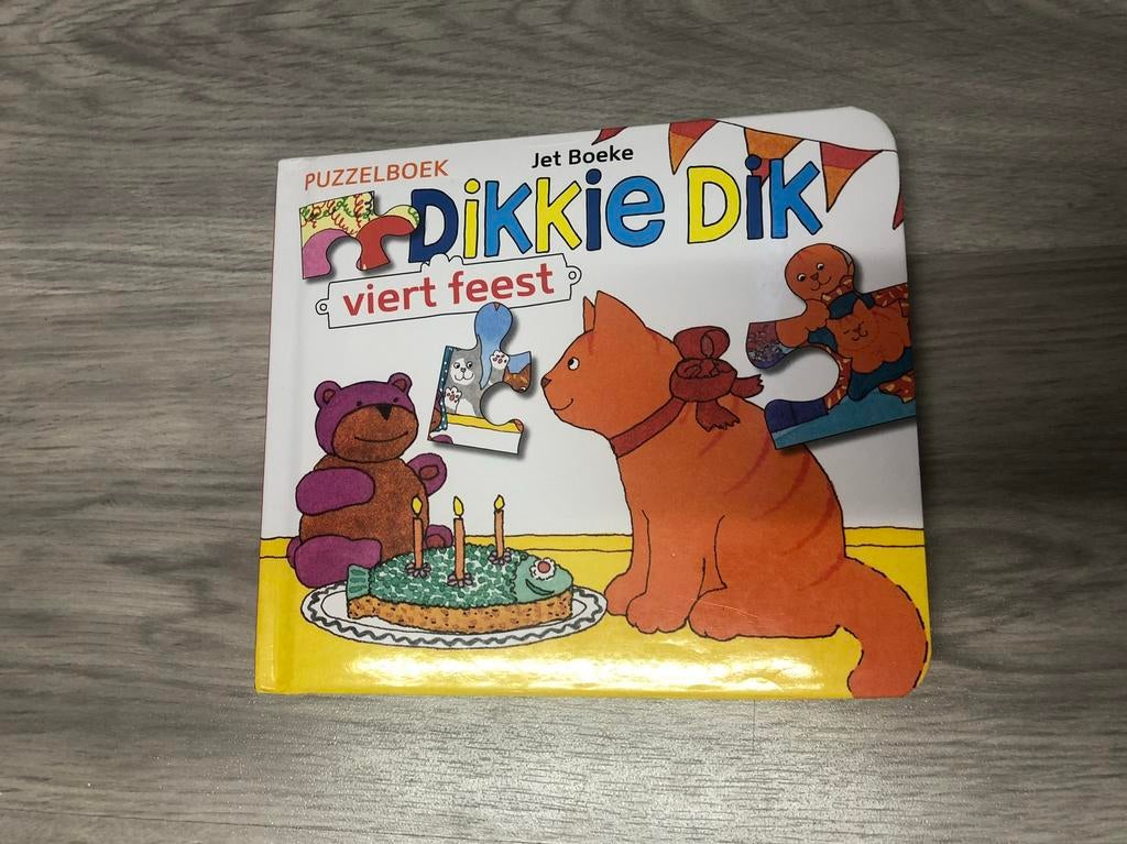 Dikkie Dik viert feest, Ophalen of Verzenden, Zo goed als nieuw