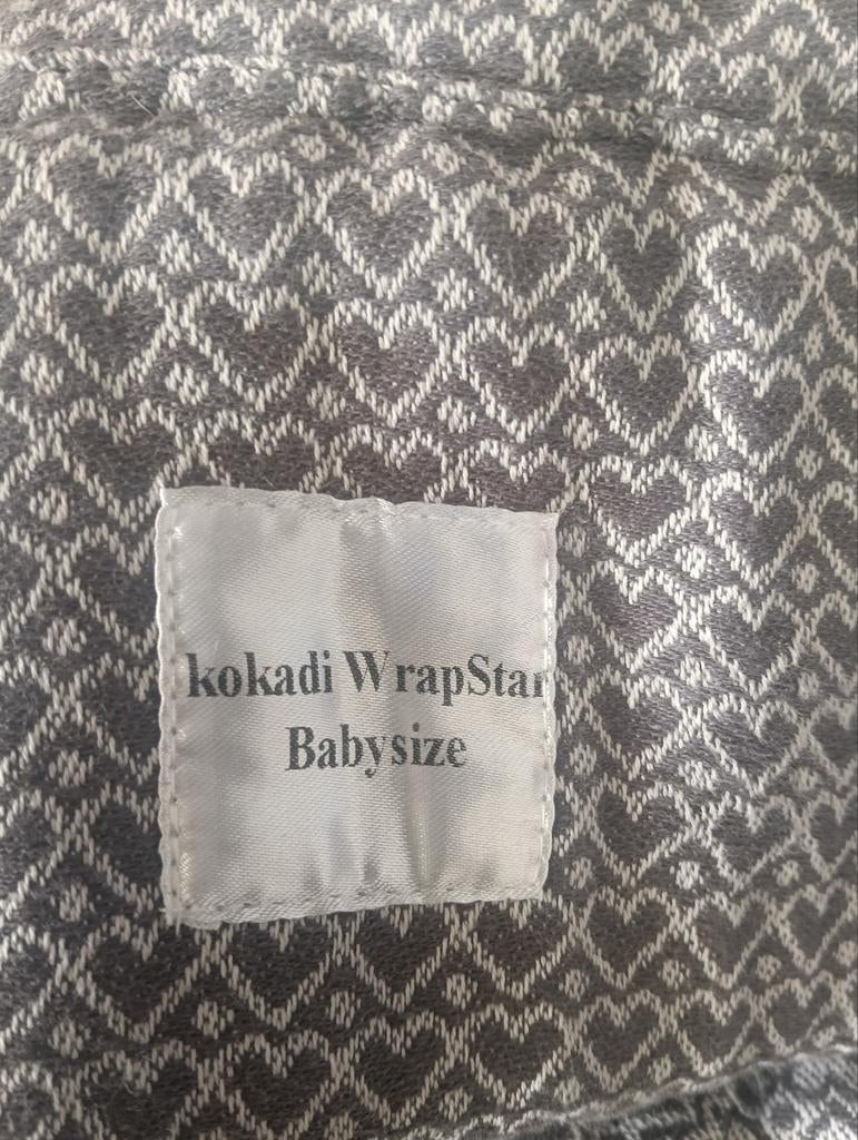 Kokadi WrapStar Babysize draagzak - Hartjespatroon, Overige merken, Buik of Rug, Ophalen of Verzenden, Zo goed als nieuw