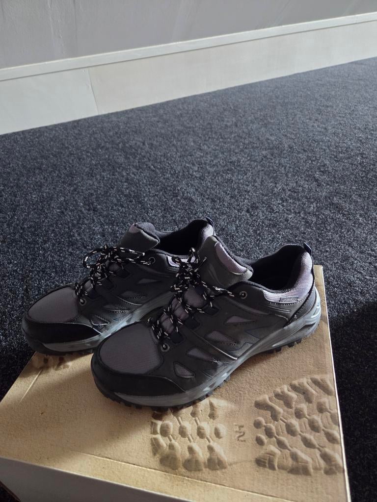 Wandelschoenen, Ophalen of Verzenden, Zo goed als nieuw, Schoenen