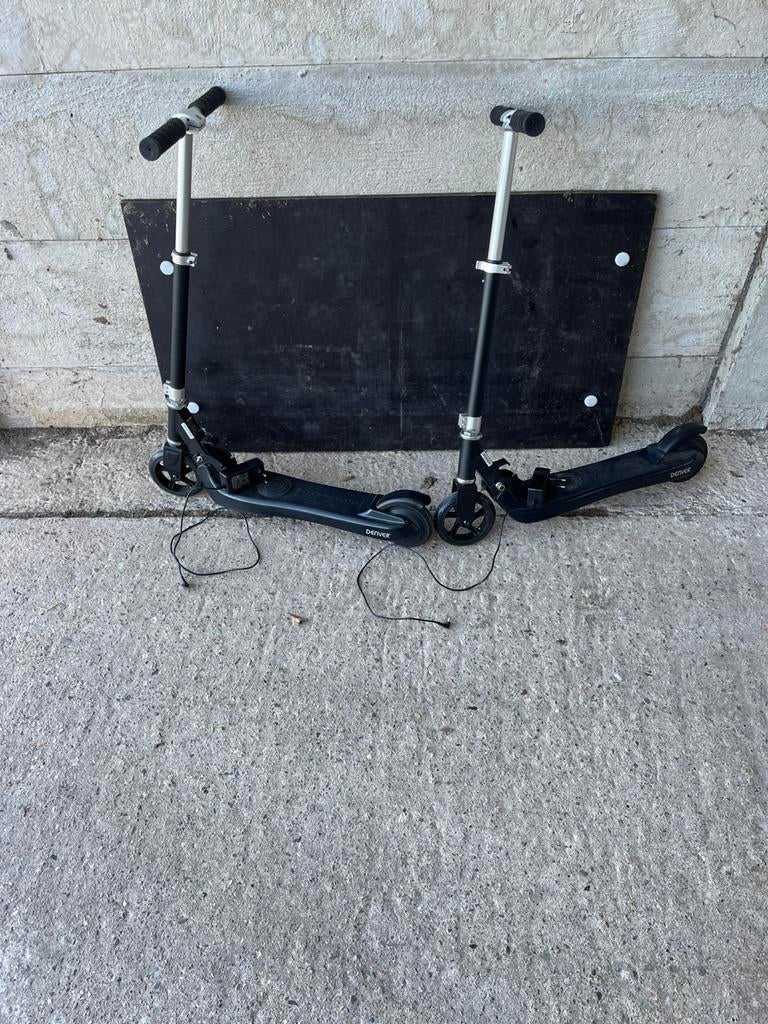 Elektrische steps 2 maal, Fietsen en Brommers, Steps, Ophalen of Verzenden, Zo goed als nieuw, Elektrische step (E-scooter)