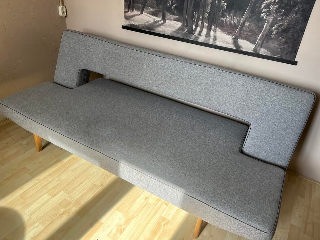 GRATIS af te halen!! Mooi vormgegeven (Slaap)bank, Ophalen, Zo goed als nieuw, Tweepersoons