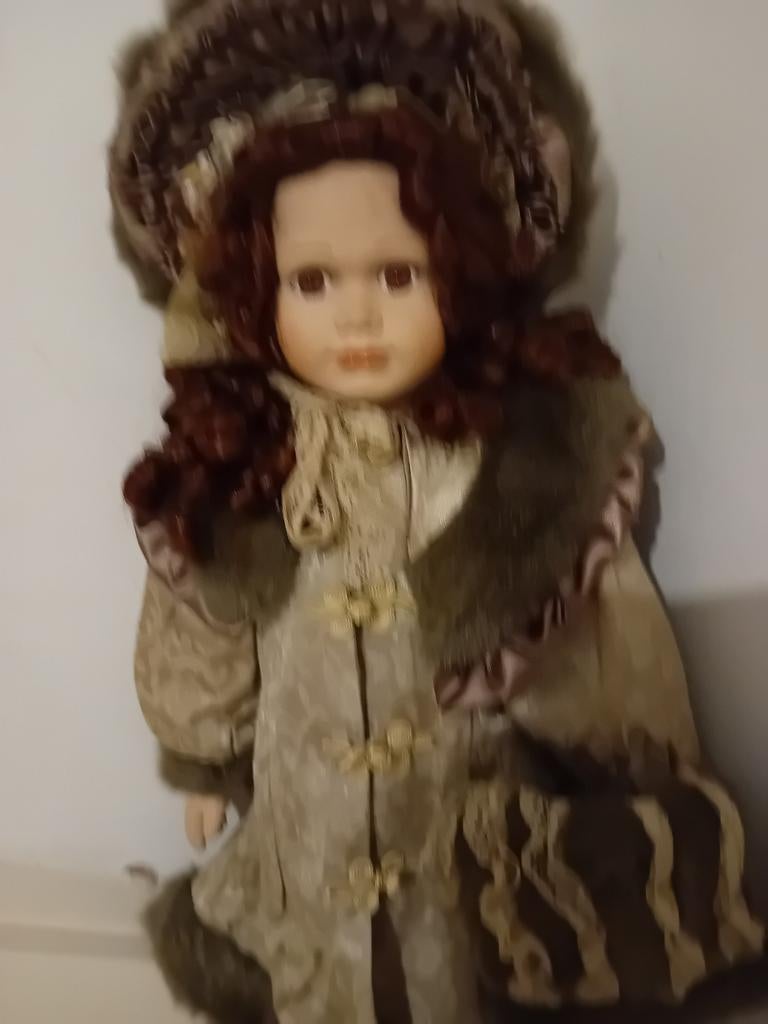 Mooie porseleinen pop, Ophalen of Verzenden