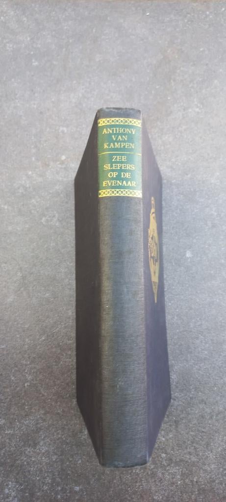 Anthony van Kampen - zeeslepers op de evenaar, Ophalen of Verzenden, Gelezen, Anthony van Kampen, Nederland