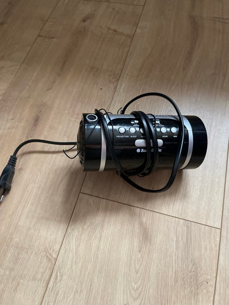 Radio Wekker met Projector - Zo goed als nieuw, Ophalen of Verzenden, Zo goed als nieuw, Radio