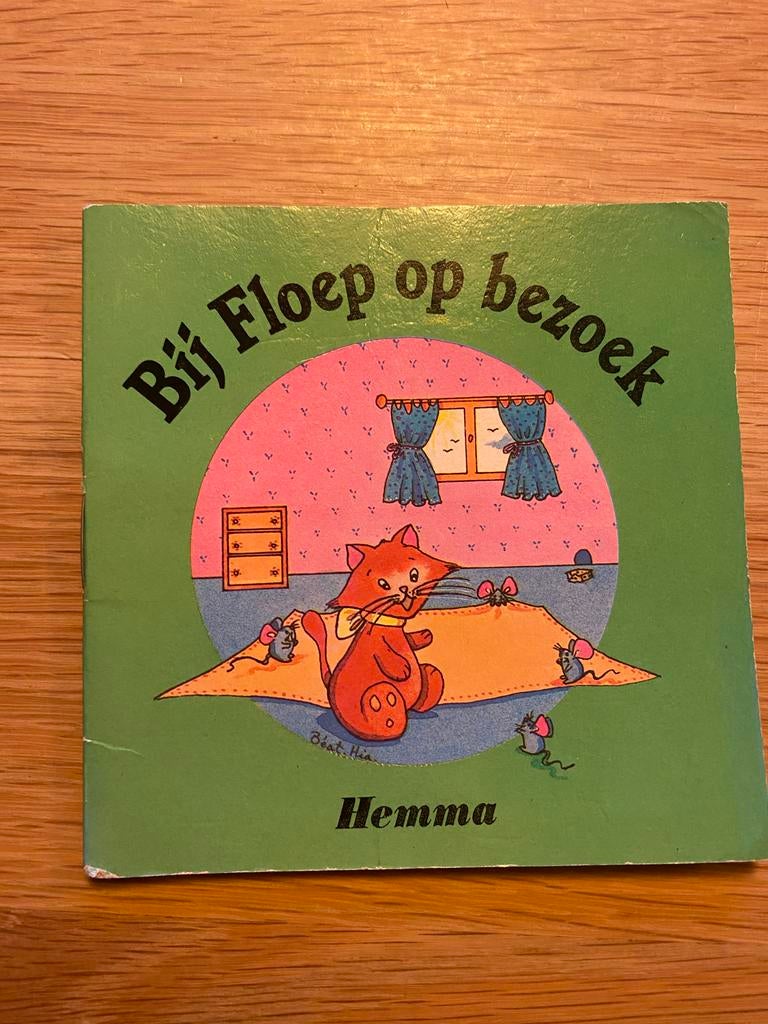 Bij Floep op bezoek - Pussy boekjes Hemma, Boeken, Kinderboeken | Baby's en Peuters, Ophalen of Verzenden, Gelezen, 2 tot 3 jaar
