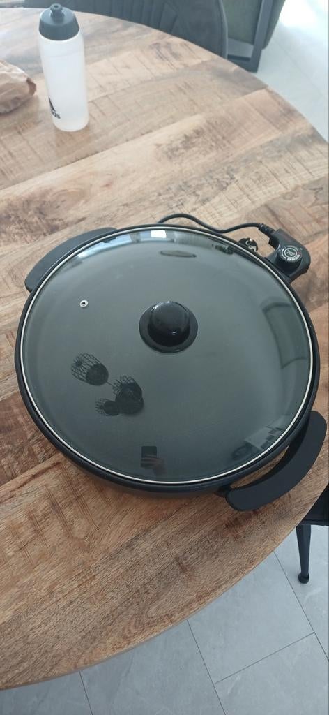 Tomado Elektrische Pan met Thermostaat - Zo goed als nieuw, Witgoed en Apparatuur, Frituurpannen, 2 tot 3 liter, Ophalen, Zo goed als nieuw