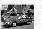Soestdijk met auto VW transporter van Reehorst, Ophalen of Verzenden, 1960 tot 1980, Gebruikt, Overige onderwerpen