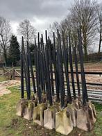 22 Afrastering palen met betonvoet voor gaashekwerk, Tuin en Terras, Ophalen, Gebruikt, IJzer, Gaashekwerk