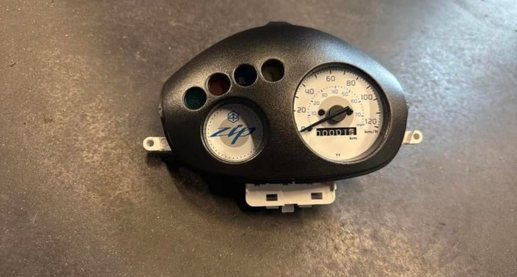 Snelheids meter dashboard piaggio zip 120 km/g teller, Ophalen of Verzenden, Zo goed als nieuw