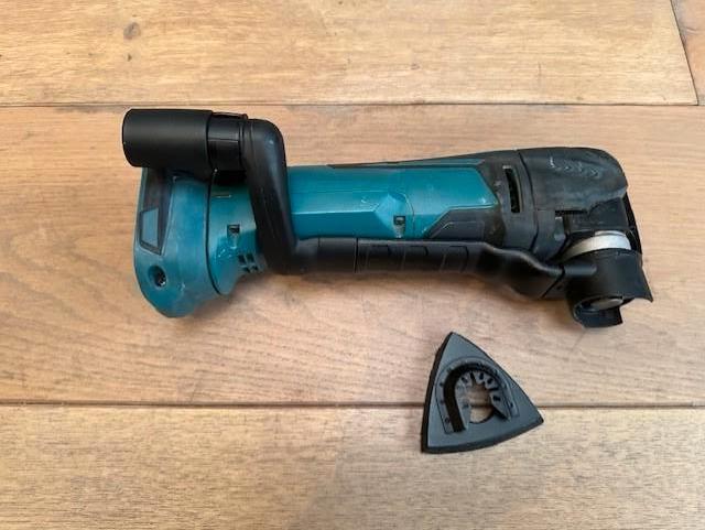 Makita DTM51 Multitool met afzuiging (gebruikt), Doe-het-zelf en Verbouw, Ophalen of Verzenden, Gebruikt, Minder dan 700 watt