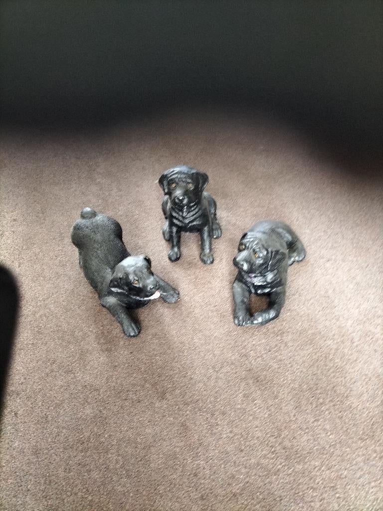 Te koop trio zwarte Labrador beelden, Ophalen of Verzenden, Nieuw, Dier