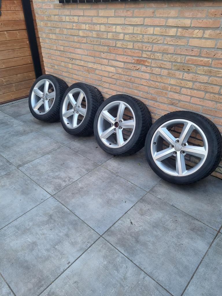 Nette Audi S- line velgen, Auto-onderdelen, 18 inch, 245 mm, Winterbanden, Ophalen of Verzenden