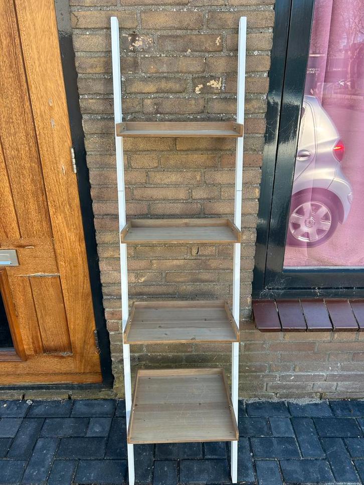 Houten wandrek/ladder, Huis en Inrichting, Woonaccessoires | Wandplanken en Boekenplanken, Zo goed als nieuw, Ophalen