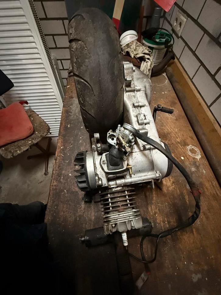 Zip origineel 50 cc 2 takt blok, Fietsen en Brommers, Brommeronderdelen | Scooters, Gebruikt, Piaggio, Blok, Ophalen