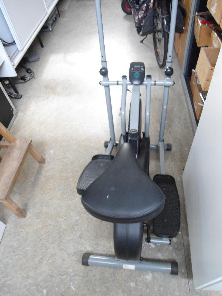 Fitnesstrainer werkend te zien en uit te proberen, Ophalen, Gebruikt, Buik, Crosstrainer