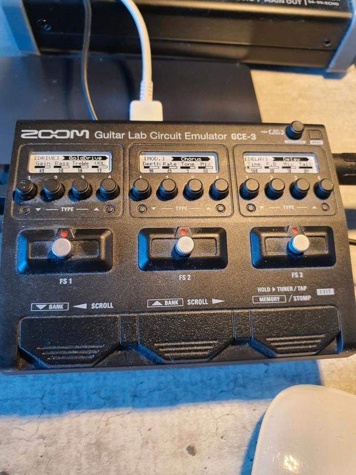 Zoom GCE-3 Guitar Lab Circuit Emulator, Muziek en Instrumenten, Effecten, Zo goed als nieuw, Multi-effect, Ophalen of Verzenden