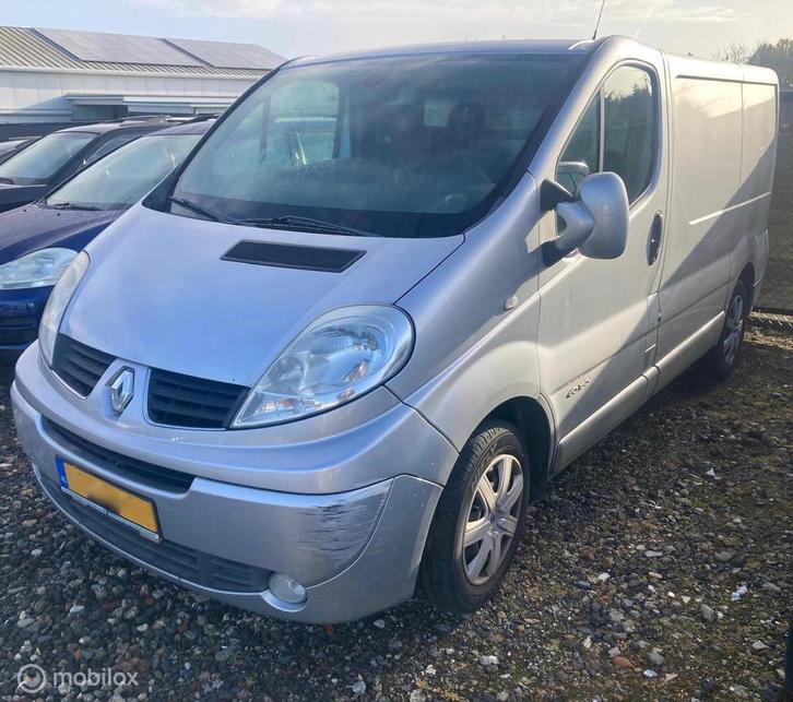 Renault Trafic 2.5 dCi L1H1 AIRCO MOTOR DEFEKT, Auto's, Bestelauto's, Bedrijf, Te koop, Airconditioning, Metallic lak, Renault