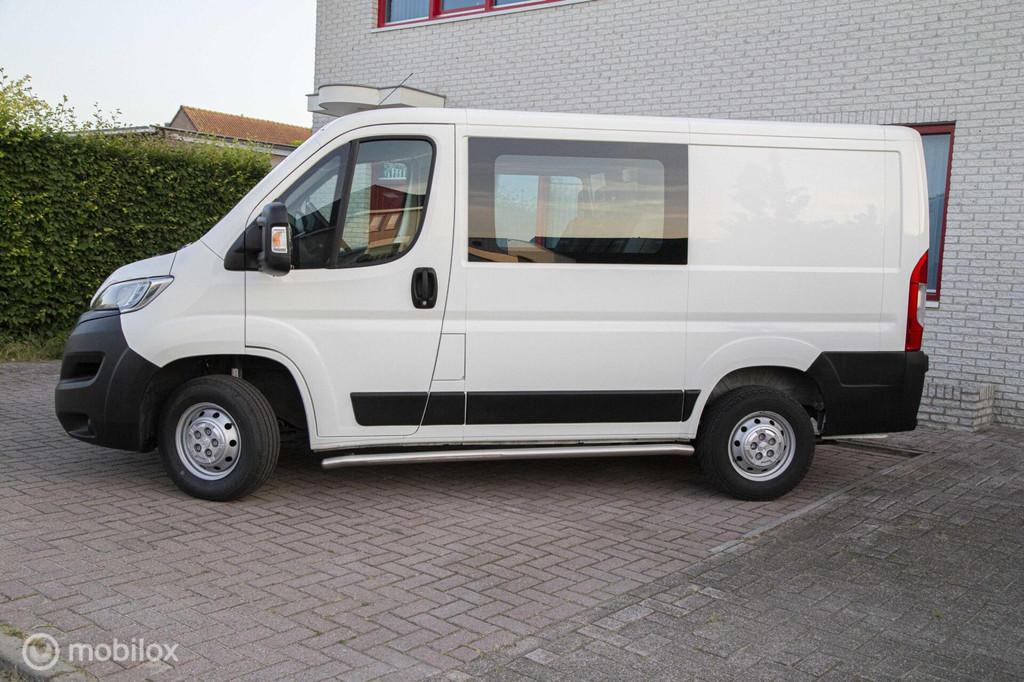 Peugeot Boxer Bestel 330 2.2 BlueHDi 120 DUBBELCABINE/6PERS, Auto's, Bestelauto's, Gebruikt, Zwart, 4 cilinders, Wit