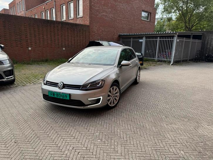 Volkswagen Golf 1.4 TSI Phev 204pk 5D DSG 2015 Grijs, Auto's, Volkswagen, Bedrijf, Golf, ABS, Achteruitrijcamera, Adaptieve lichten