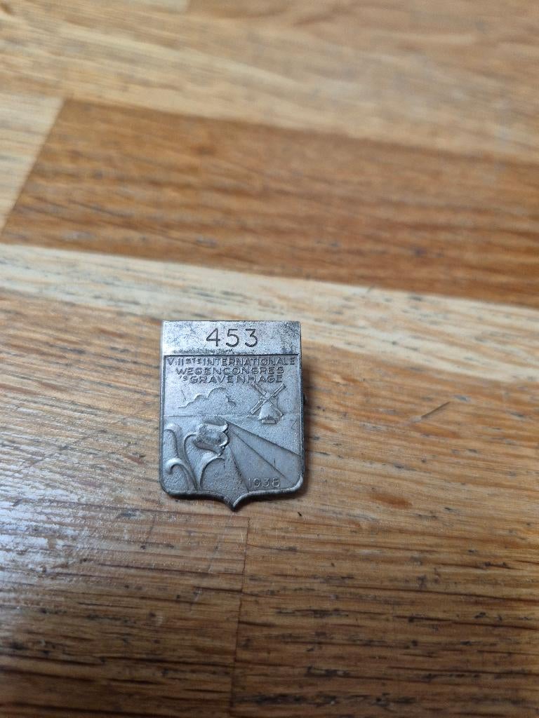 Speldje Internationale wegencongres 's Gravenhage 1938, Ophalen of Verzenden, Gebruikt, Sport