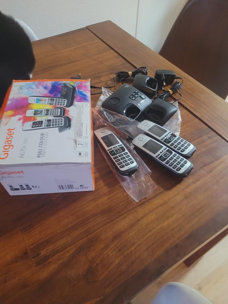 Gigaset A670a Trio telefoonset - Zo goed als nieuw, Ophalen of Verzenden, Zo goed als nieuw, 3 handsets