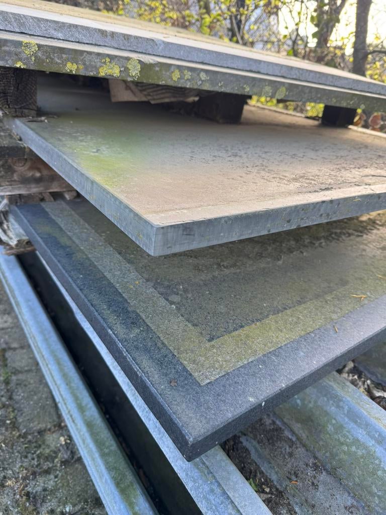 Natuursteen tafelblad twee stuks GRATIS, Ophalen, Zo goed als nieuw, Overige materialen