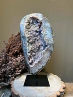 Druzy rots agaat op stalen voet, Ophalen of Verzenden, Mineraal