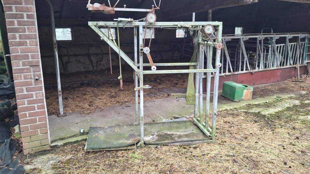 Gegalvaniseerde Klauwbekapbox - Eenvoudig & Functioneel, Ophalen of Verzenden, Veehouderij, Stalinrichting