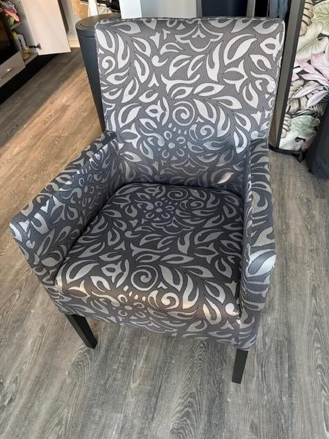 Eetkamerstoel, Huis en Inrichting, Stoelen, Ophalen, Zo goed als nieuw, Grijs, Twee