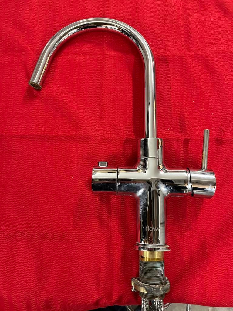 Kokend water boiler inclusief kraan compleet, Gebruikt, Terugslagbeveiliging (TTB), Minder dan 20 liter, Onbekend