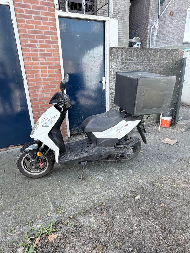 Bezorg scooter, Ophalen of Verzenden, Zo goed als nieuw, Benzine, Overige modellen