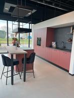 Moderne Hoekkeuken met Kookeiland en Bar, Overige typen, Nieuw, Ophalen of Verzenden, Rood
