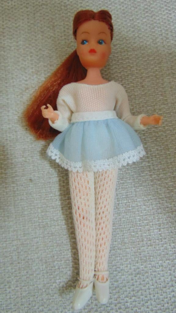 vintage Barbie Sindy Mini ballerina popjes 3 stuks, Verzamelen, Poppen, Ophalen of Verzenden, Gebruikt, Pop