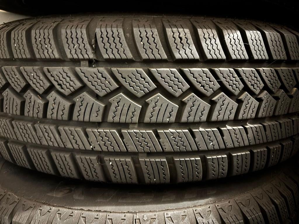 VW Golf velg 15'' met winter tyres, Ophalen, Zo goed als nieuw