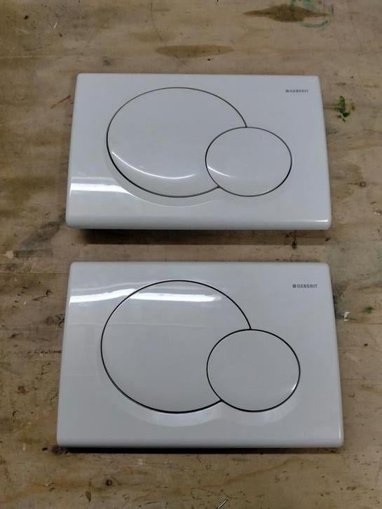 Geberit - wc bedieningsplaat - drukplaat - Bedieningspaneel, Ophalen of Verzenden, Zo goed als nieuw, Toilet