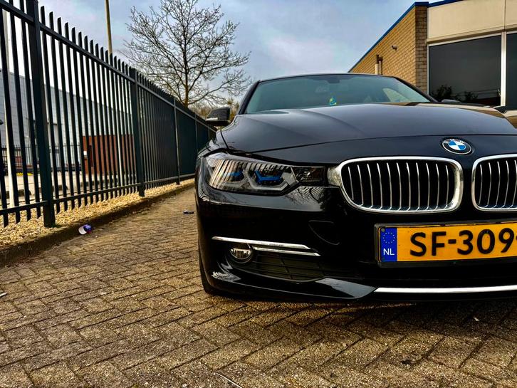 BMW 3-Serie 318i 136pk Aut 2018 Zwart, Auto's, BMW, Bedrijf, 3-Serie, ABS, Adaptieve lichten, Adaptive Cruise Control, Airbags