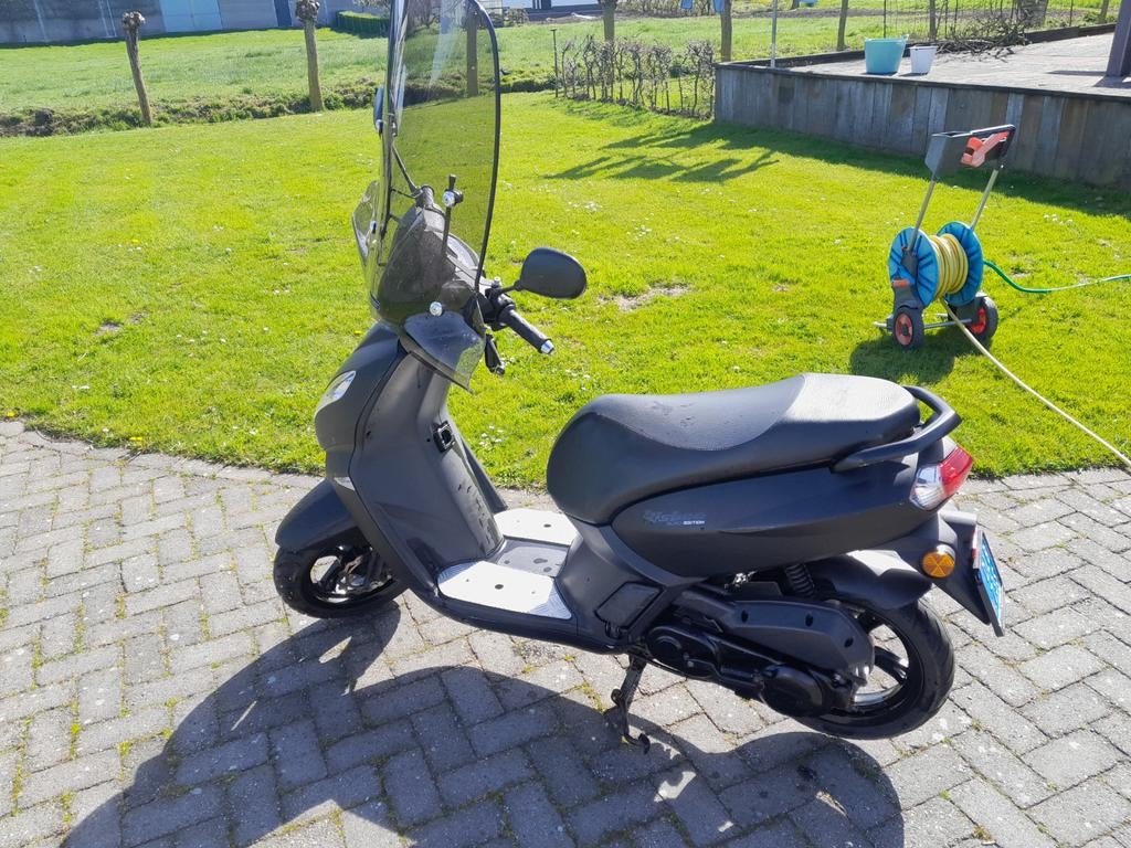 Peugeot Kisbee black edition, Ophalen of Verzenden, Benzine, Overige modellen