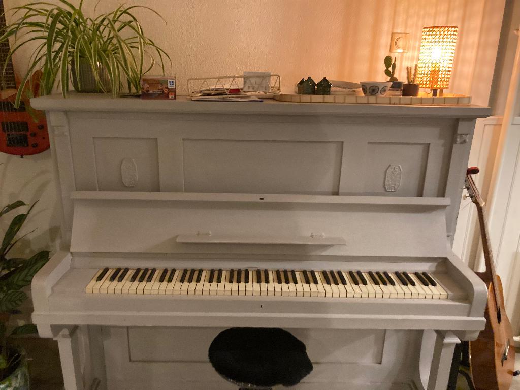 Gratis Grijze Piano, Ophalen, Gebruikt, Overige kleuren, Piano