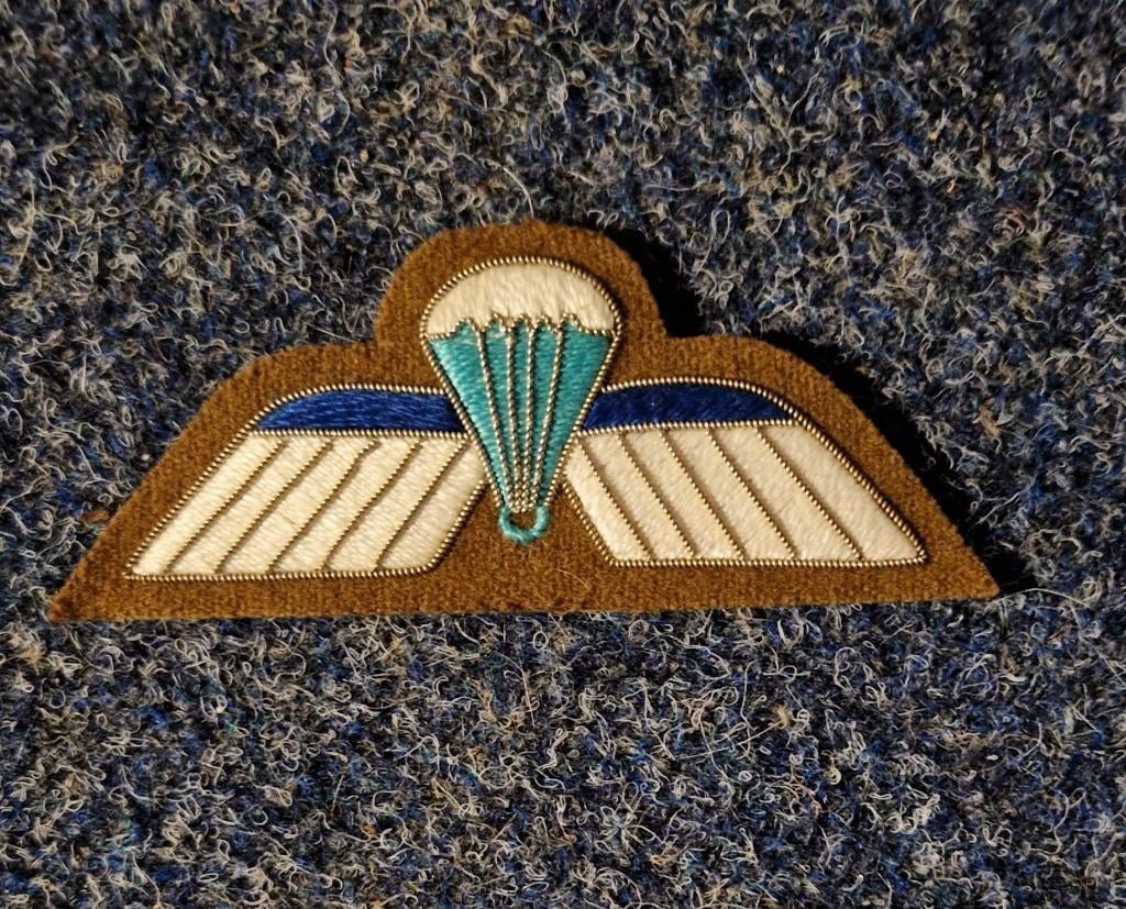 Militaria Parawing, Verzamelen, Militaria | Algemeen, Ophalen of Verzenden, Landmacht, Nederland, Embleem of Badge