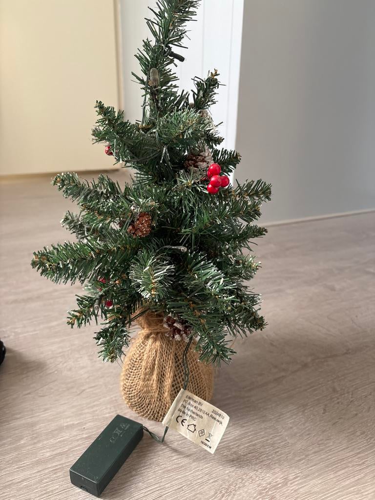 Mini nep-kerstboom, Diversen, Kerst, Ophalen of Verzenden, Zo goed als nieuw