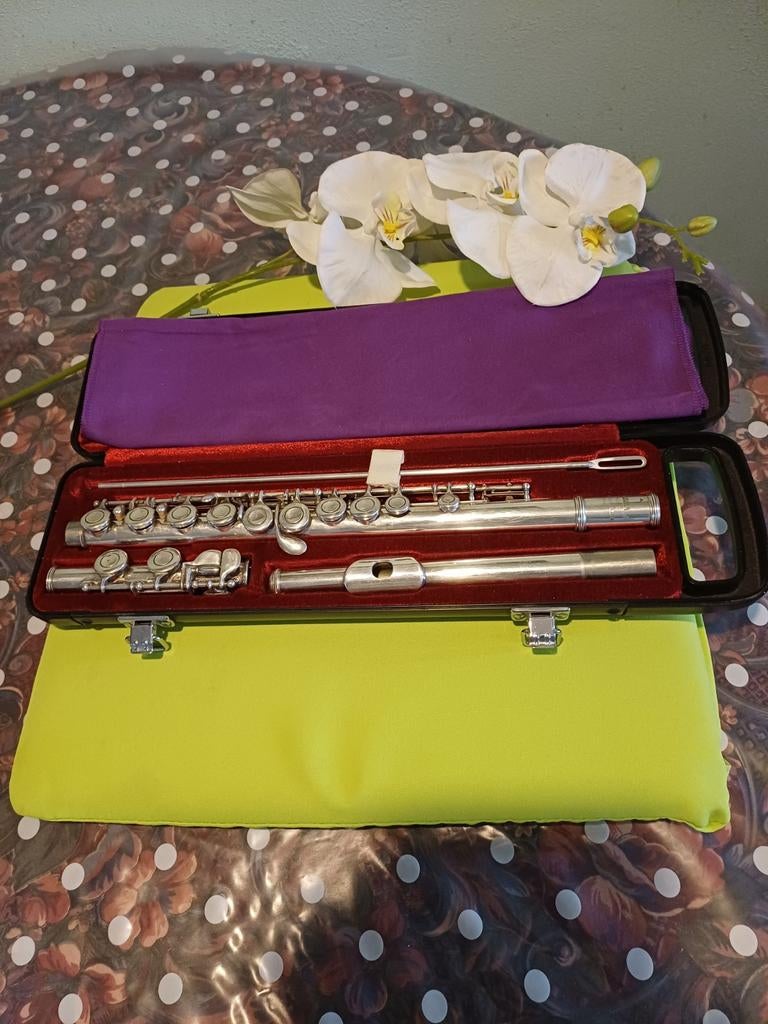 Dwarsfluit met koffer yamaha YFL 211S japan, Muziek en Instrumenten, Ophalen of Verzenden, Gebruikt