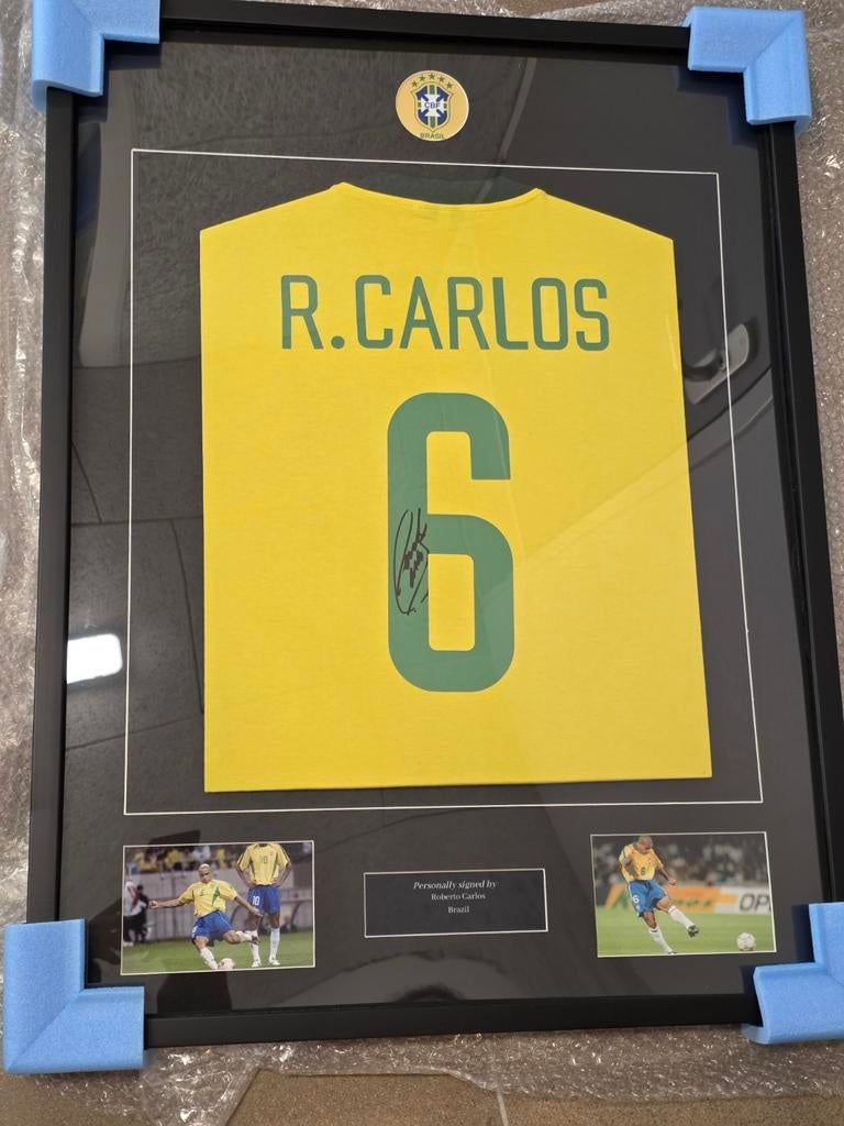 Ingelijst shirt Roberto Carlos nr 6 - Brazilie, Ophalen of Verzenden, Buitenlandse clubs, Shirt