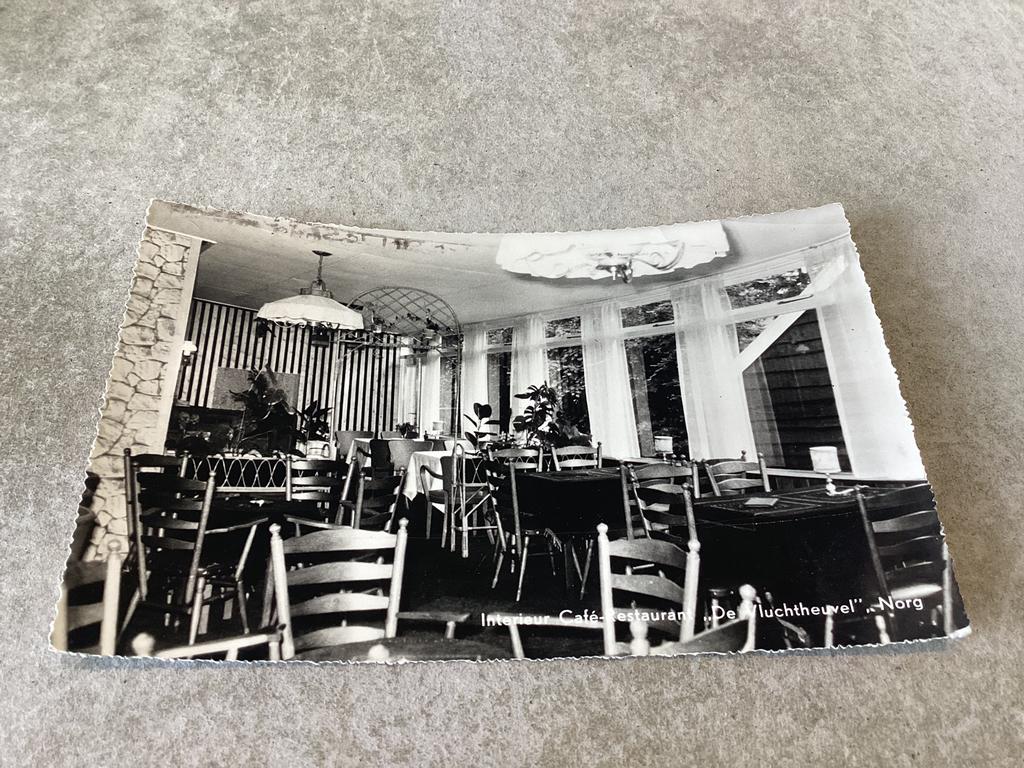 Norg.    Interieur Cafe Restaurant ,, De Vluchtheuvel”, Ophalen of Verzenden