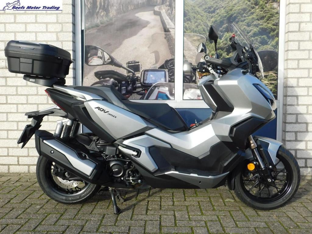 HONDA ADV 350, incl topkoffer, handvatverwarming nieuwstaat!, Motoren, Motoren | Honda, HONDA, Bedrijf, Onbekend, Onbekend