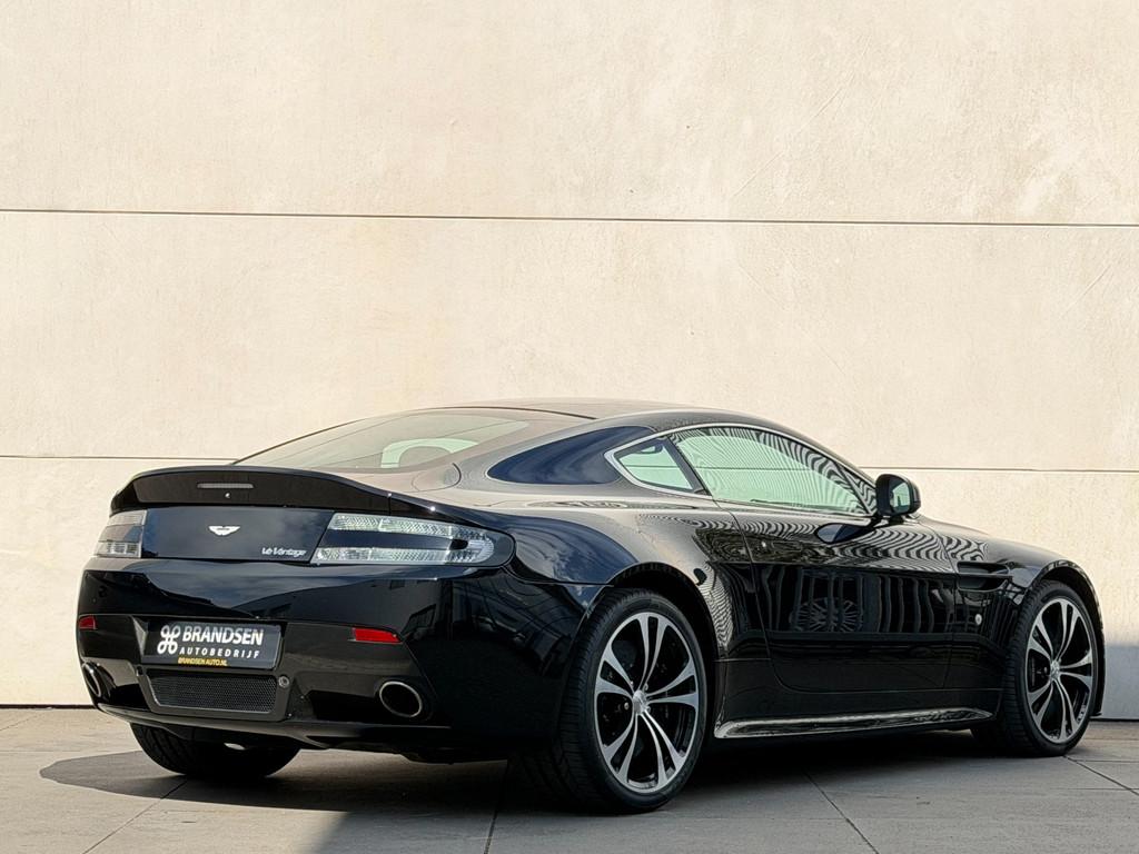Aston Martin V12 Vantage 5.9 V12 Vantage Keramisch-B&O-Carbo, Auto's, Aston Martin, Parkeersensor, Achterwielaandrijving, Gebruikt