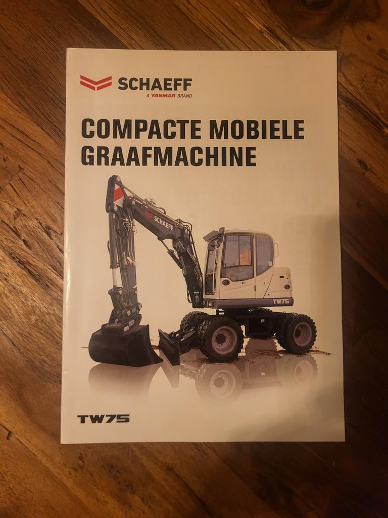 folder Schaeff compacte mobiele graafmachine, Ophalen of Verzenden, Zo goed als nieuw