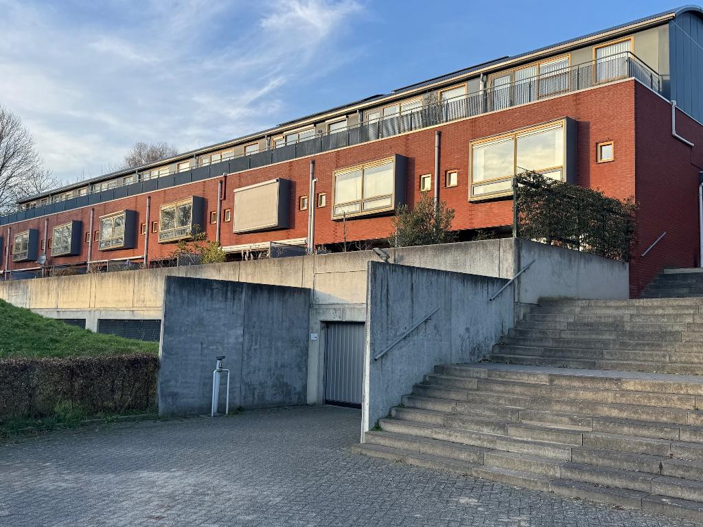 Parkeerplaats te huur Maastricht (Akersteenweg) – beveiligd, Limburg