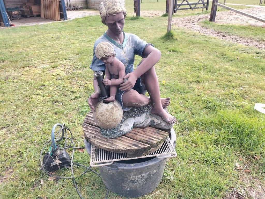 Compleet fonteintje te koop, Ophalen, Gebruikt, Beton, Fontein