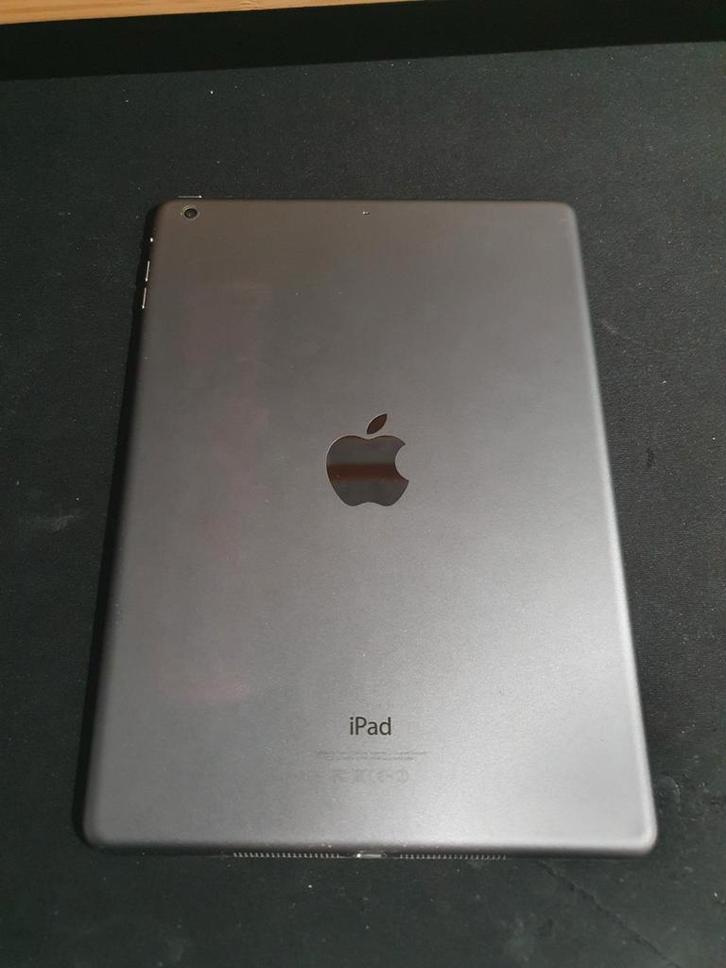Apple iPad Air 1e generatie - Goedkoop!, Computers en Software, Apple iPads, Gebruikt, Apple iPad Air, Wi-Fi, 10 inch, 16 GB, Grijs