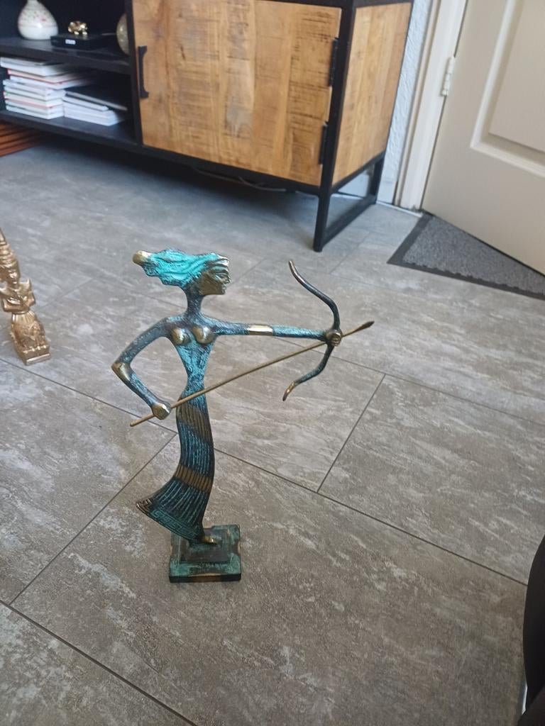 Bronzen artemis.masief bleeldje, Antiek en Kunst, Antiek | Koper en Brons, Ophalen of Verzenden